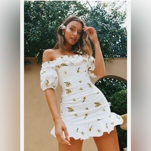 Selfie Leslie Mini Dress Morning Song Off-Shoulder Embroidery Size M  Eyelet